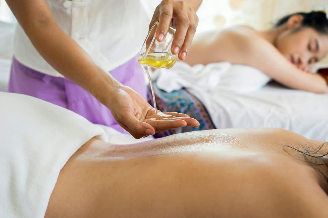 découvrez l'art du bien-être avec nos services de spa massage. offrez-vous un moment de détente ultime, alliant techniques apaisantes et ambiance relaxante. laissez-vous choyer et revitalisez votre corps et votre esprit.